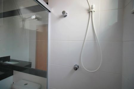 Apartamento à venda com 75m², 2 quartos e 2 vagasBanheiro da Suíte 1