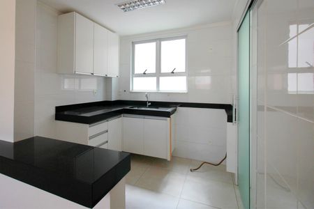 Apartamento à venda com 75m², 2 quartos e 2 vagasCozinha