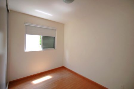 Apartamento à venda com 75m², 2 quartos e 2 vagasSuite 1