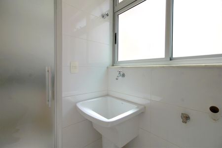 Apartamento à venda com 75m², 2 quartos e 2 vagasÁrea de Serviço