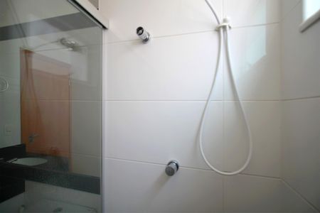 Apartamento à venda com 75m², 2 quartos e 2 vagasBanheiro da Suíte 2