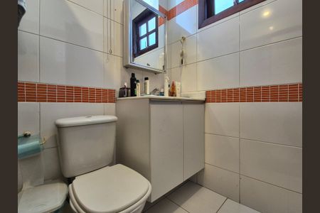 Casa à venda com 470m², 3 quartos e 3 vagas Casa à venda com 470m², 3 quartos e 3 vagasBanheiro da Suíte 2