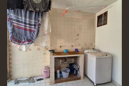 Casa à venda com 470m², 3 quartos e 3 vagas Casa à venda com 470m², 3 quartos e 3 vagasÁrea de Serviço