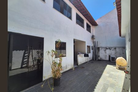 Casa à venda com 470m², 3 quartos e 3 vagas Casa à venda com 470m², 3 quartos e 3 vagasÁrea Externa