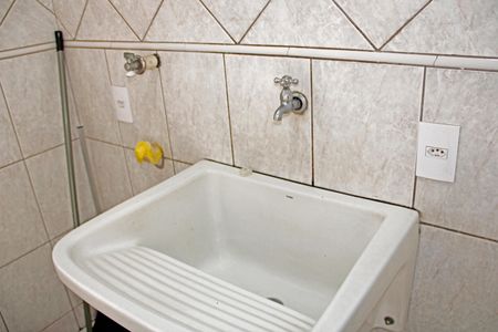 Casa de condomínio para alugar com 180m², 3 quartos e 4 vagasÁrea de Serviço