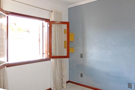 Casa de condomínio para alugar com 180m², 3 quartos e 4 vagasEscritório