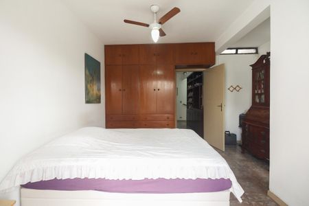 Casa à venda com 225m², 2 quartos e 1 vagaSuíte 2