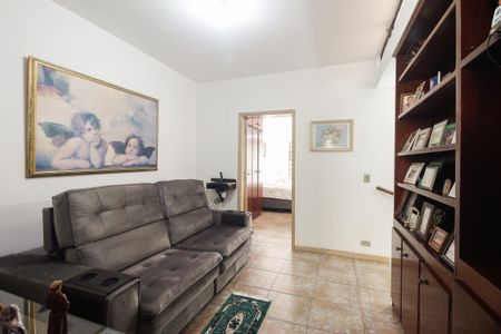 Casa à venda com 225m², 2 quartos e 1 vagaHall de Acesso aos Quartos - Sala de TV