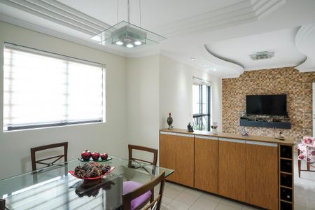 Apartamento à venda com 161m², 4 quartos e sem vagaSala