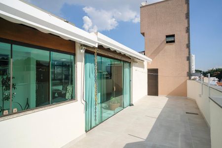 Apartamento à venda com 161m², 4 quartos e sem vagaVaranda