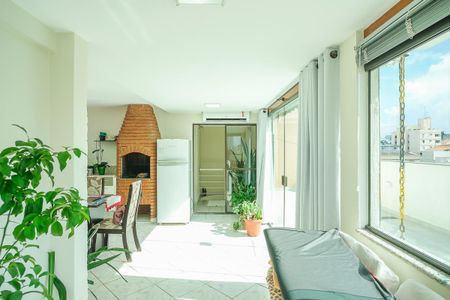 Apartamento à venda com 161m², 4 quartos e sem vagaVaranda