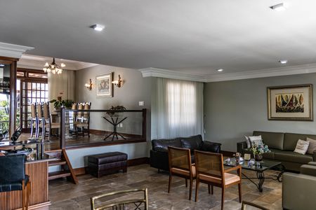 Casa à venda com 450m², 4 quartos e 4 vagasSala 1