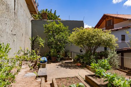 Casa à venda com 450m², 4 quartos e 4 vagasJardim