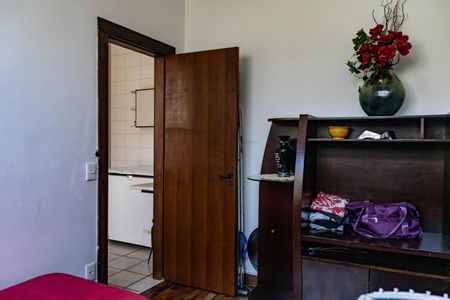 Casa à venda com 450m², 4 quartos e 4 vagasQuarto de Serviço