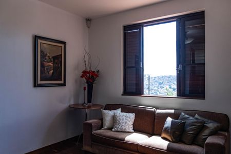 Casa à venda com 450m², 4 quartos e 4 vagasSala 2