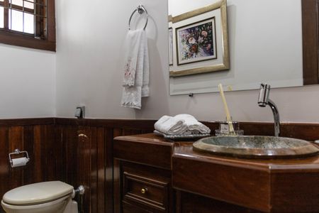 Casa à venda com 450m², 4 quartos e 4 vagasLavabo