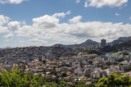 Casa à venda com 450m², 4 quartos e 4 vagasVista do Quarto 1