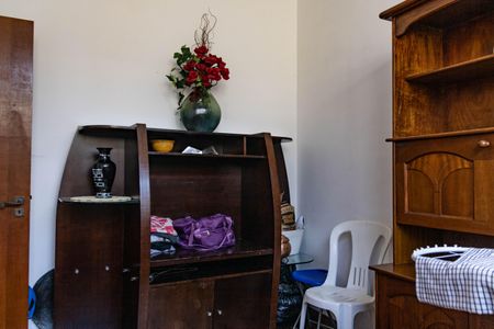 Casa à venda com 450m², 4 quartos e 4 vagasQuarto de Serviço