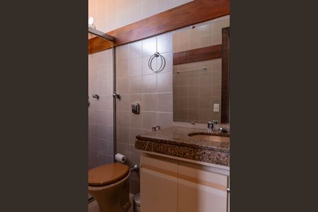 Casa à venda com 450m², 4 quartos e 4 vagasBanheiro Social