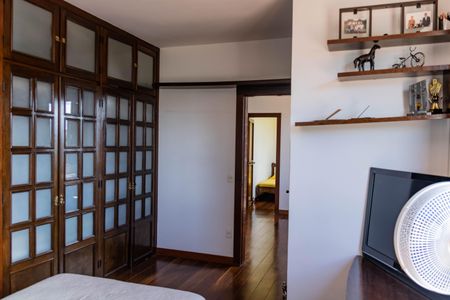 Casa à venda com 450m², 4 quartos e 4 vagasQuarto 1