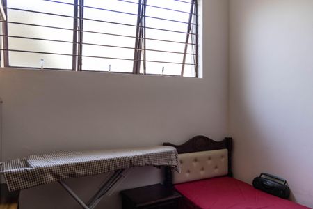 Casa à venda com 450m², 4 quartos e 4 vagasQuarto de Serviço