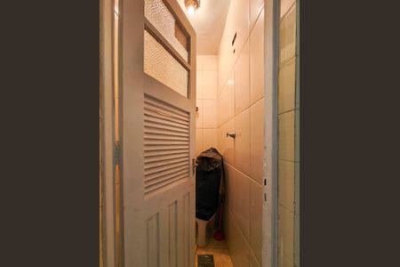 Apartamento à venda com 48m², 2 quartos e sem vagaBanheiro de serviço