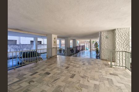 Apartamento à venda com 48m², 2 quartos e sem vagaFachada e portaria