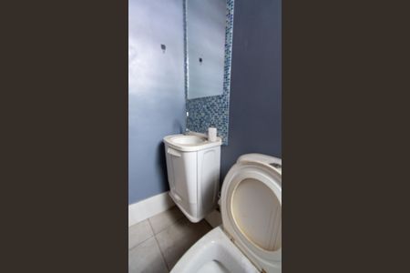 Casa à venda com 200m², 1 quarto e 3 vagasBanheiro