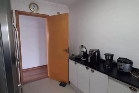 Apartamento à venda com 171m², 4 quartos e 4 vagas