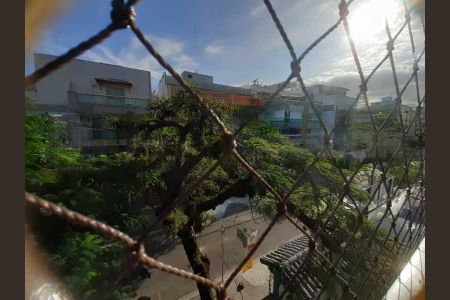 Apartamento à venda com 80m², 2 quartos e 1 vaga