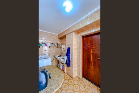 Casa à venda com 411m², 5 quartos e 6 vagasÁrea de Serviço (Casa 2)