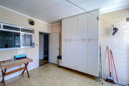 Casa à venda com 411m², 5 quartos e 6 vagasÁrea de Serviço