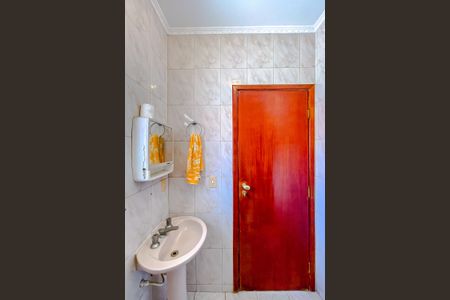 Casa à venda com 411m², 5 quartos e 6 vagasBanheiro Casa 3)