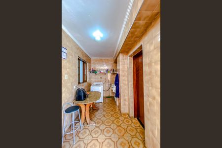 Casa à venda com 411m², 5 quartos e 6 vagasÁrea de Serviço (Casa 2)