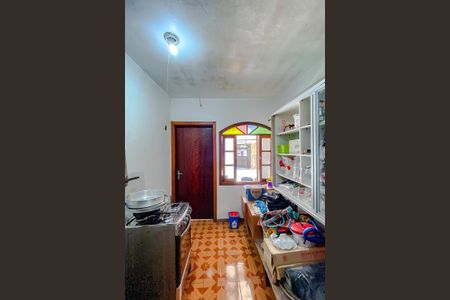 Casa à venda com 411m², 5 quartos e 6 vagasQuarto de Serviço