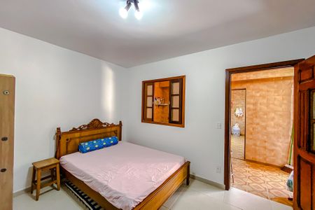 Casa à venda com 411m², 5 quartos e 6 vagasQuarto 2 (Casa 2)