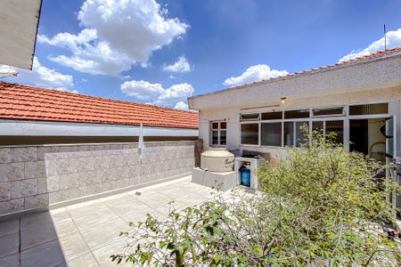 Casa à venda com 411m², 5 quartos e 6 vagasÁrea externa