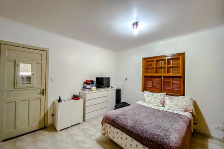 Casa à venda com 411m², 5 quartos e 6 vagasQuarto 1 (Casa 2)