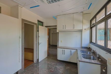 Apartamento à venda com 274m², 4 quartos e 5 vagas Apartamento à venda com 274m², 4 quartos e 5 vagasCozinha