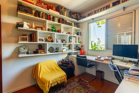 Apartamento à venda com 93m², 3 quartos e 2 vagas Apartamento à venda com 93m², 3 quartos e 2 vagasQuarto 1