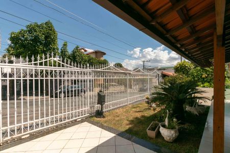 Casa à venda com 280m², 3 quartos e 2 vagas Casa à venda com 280m², 3 quartos e 2 vagasÁrea Externa