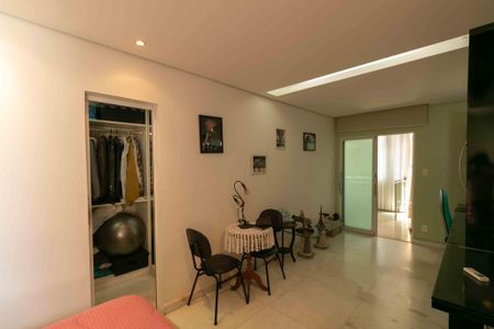 Casa à venda com 280m², 3 quartos e 2 vagas Casa à venda com 280m², 3 quartos e 2 vagasQuarto 1