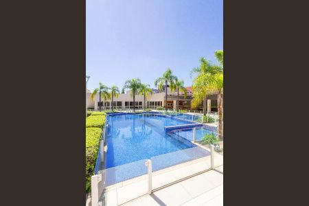 Apartamento à venda com 69m², 2 quartos e 1 vagaÁrea comum - Piscina