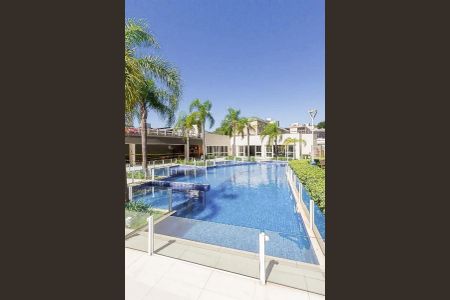 Apartamento à venda com 69m², 2 quartos e 1 vagaÁrea comum - Piscina