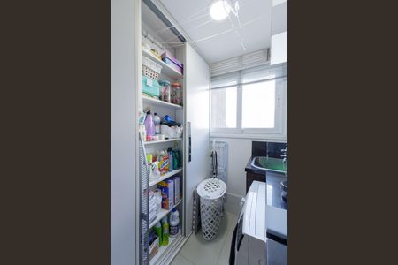 Apartamento à venda com 69m², 2 quartos e 1 vagaÁrea de Serviço