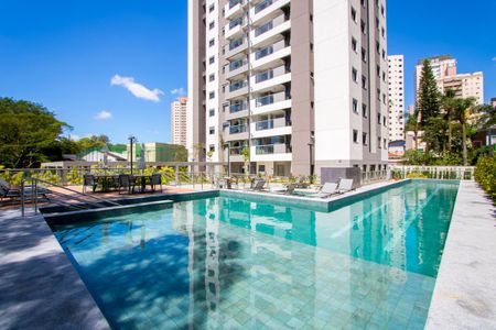 Apartamento à venda com 73m², 2 quartos e 2 vagas Apartamento à venda com 73m², 2 quartos e 2 vagasÁrea comum - Piscina