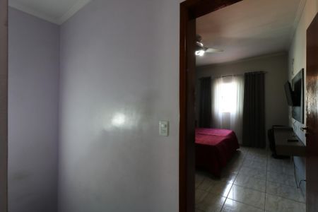 Casa à venda com 137m², 3 quartos e 2 vagasCorredor piso superior