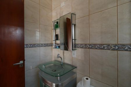 Casa à venda com 137m², 3 quartos e 2 vagasBanheiro da Suíte