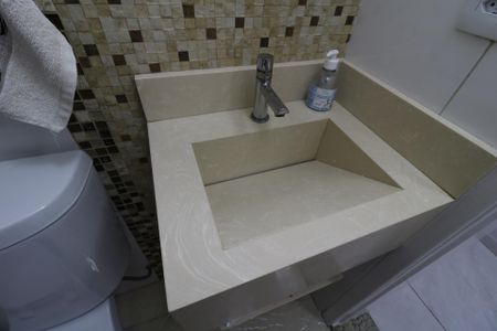 Casa à venda com 137m², 3 quartos e 2 vagasLavabo - Pia