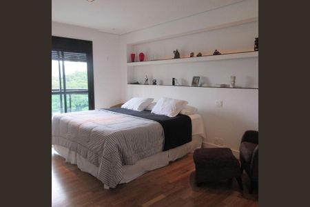 Apartamento à venda com 194m², 3 quartos e 3 vagas